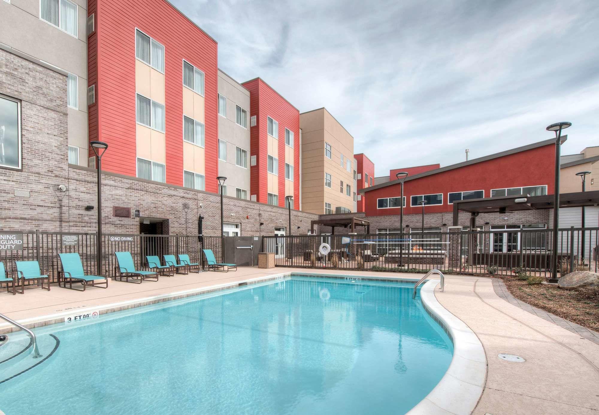 Fairfield Inn & Suites By Marriott Charlotte Airport Екстериор снимка